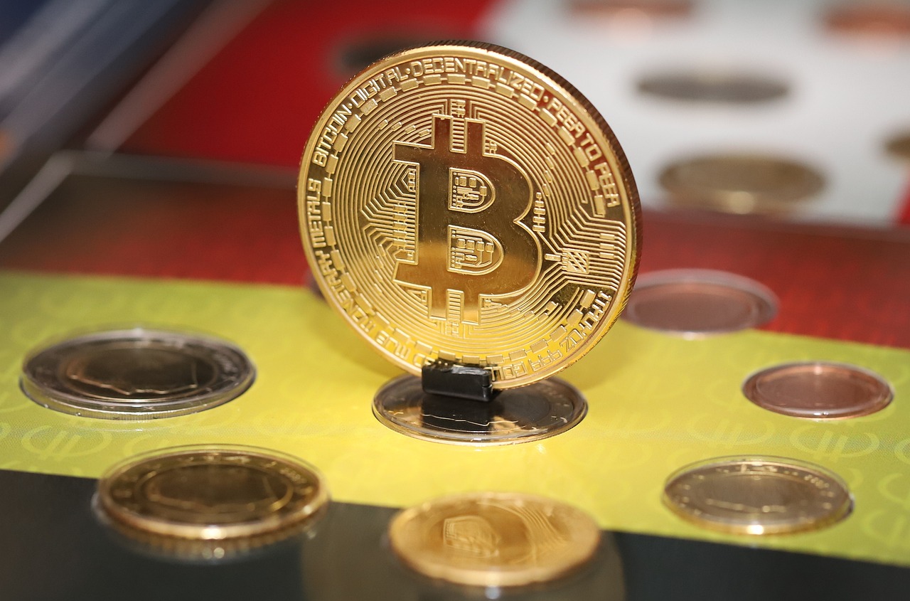马斯克回归特斯拉、减少DOGE工作！TSLA与狗狗币双双暴涨